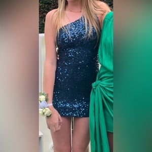 One shoulder sequin mini dress
